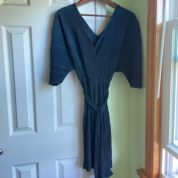 Dark Blue Dress - Picture 4 of 6